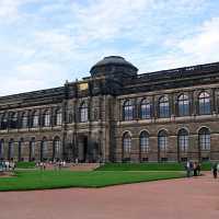 Zwinger, Semperbau