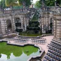 Zwinger, Nymphenbad
