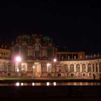 Zwinger, Glockenspielpavillon