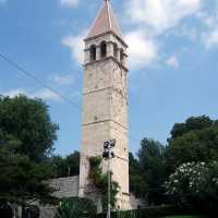 Zvonik Blaženog Arnira
