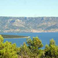 Makarska, Brač