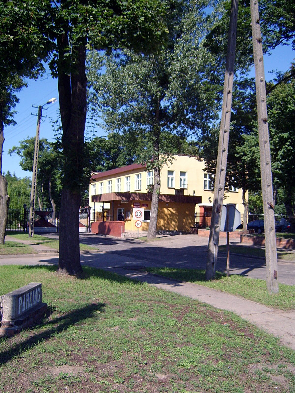 brama jednostki wojskowej