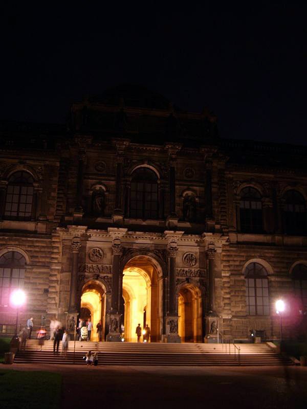 Zwinger, Semperbau