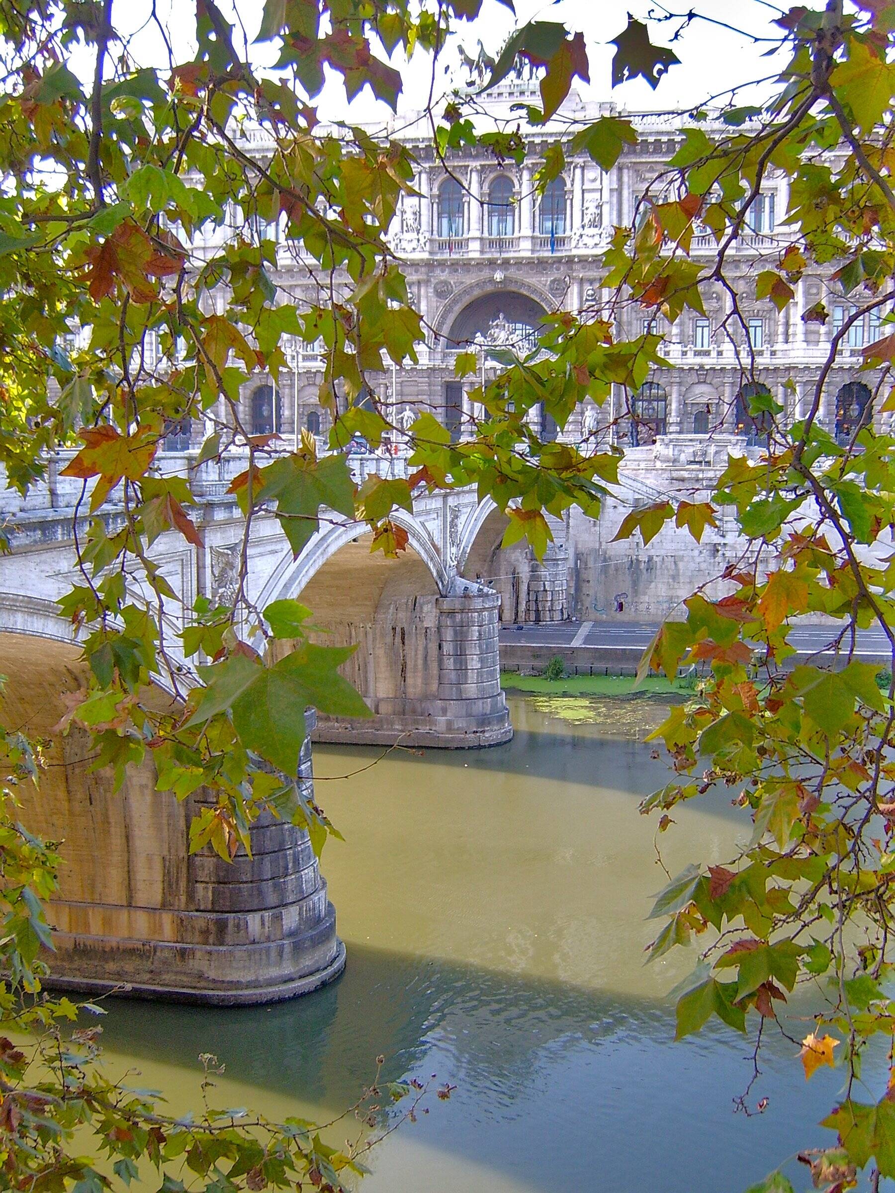 Tyber, Ponte Umberto I