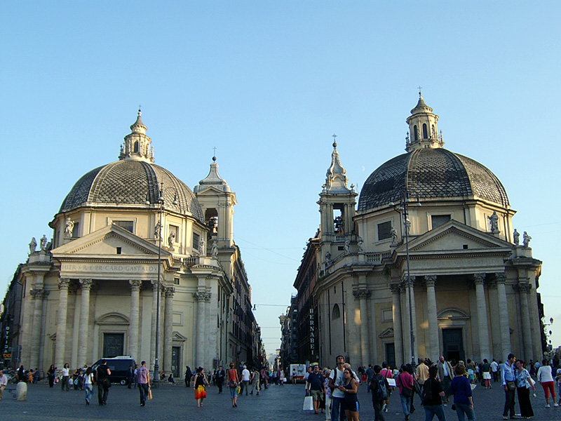 Santa Maria in Montesanto, Santa Maria dei Miracoli